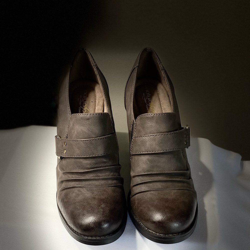 Natural Soul by Naturalizer Yumen Brown Slip On Shoes
